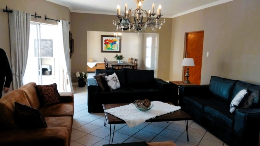3 Bedroom Property for Sale in Country Club Western Cape